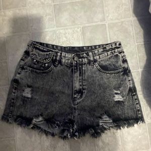 black denim jean shorts
